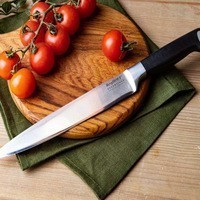 Нож разделочный Berghoff Essentials 1307142